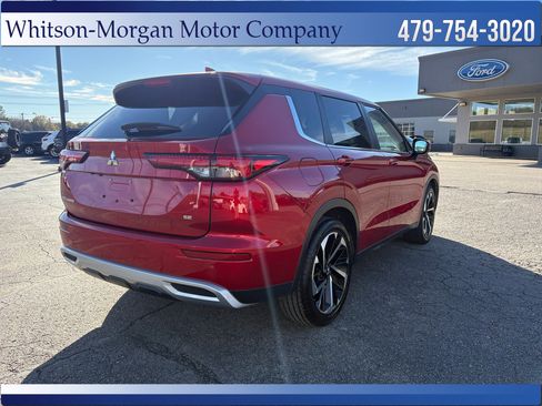 Used 2024 Mitsubishi Outlander SE image 5