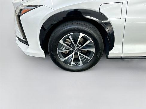 Used 2023 Lexus RZ 450e Premium w/ Technology Package AWD/4WD image 11
