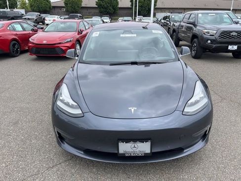 Used 2018 Tesla Model 3 Long Range RWD image 2