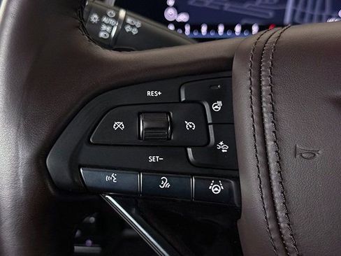 Used 2023 Cadillac Escalade Sport Platinum w/ LPO, ONYX Package AWD/4WD image 11
