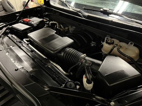 Used 2023 GMC Yukon XL SLT image 51