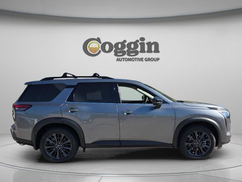 New 2026 Nissan Pathfinder SL w/ SL Premium Package FWD image 6