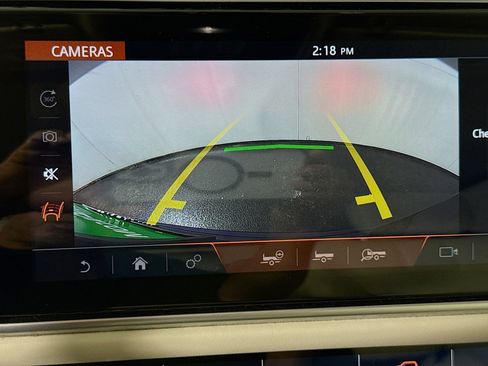 Used 2019 Land Rover Range Rover Autobiography image 19