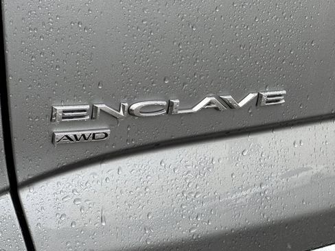Used 2024 Buick Enclave Premium image 34