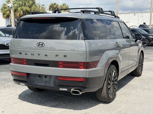 Used 2025 Hyundai Santa Fe Calligraphy FWD image 5