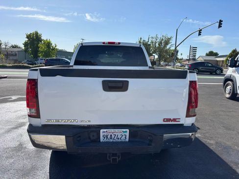 Used 2008 GMC Sierra 1500 SLE w/ Power Pack Plus AWD/4WD image 7