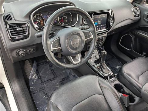 Used 2019 Jeep Compass Limited image 10