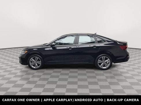 Used 2024 Volkswagen Jetta SE image 32