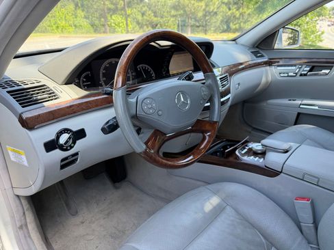 Used 2010 Mercedes-Benz S 550 image 22