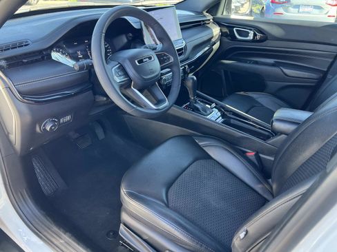 Used 2022 Jeep Compass Altitude image 5