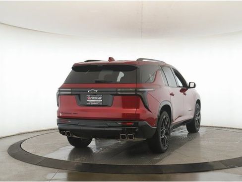 Used 2025 Chevrolet Traverse RS w/ LPO, Floor Liner Package image 7