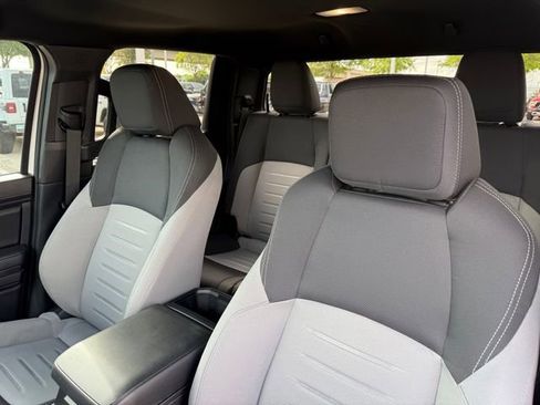 Used 2025 Toyota Tacoma TRD Off-Road image 15