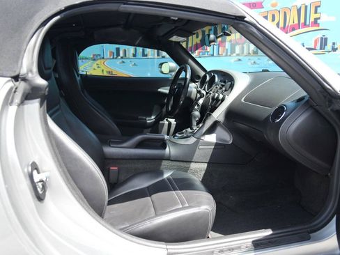 Used 2007 Pontiac Solstice Convertible w/ Premium Package RWD image 34