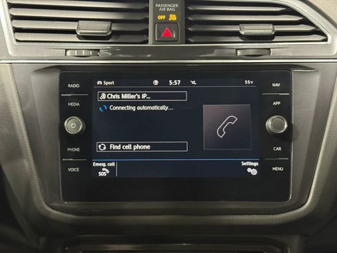 Used 2020 Volkswagen Tiguan S image 39