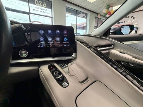 Used 2024 Chevrolet Corvette Stingray Premium Conv w/ 3LT image 77