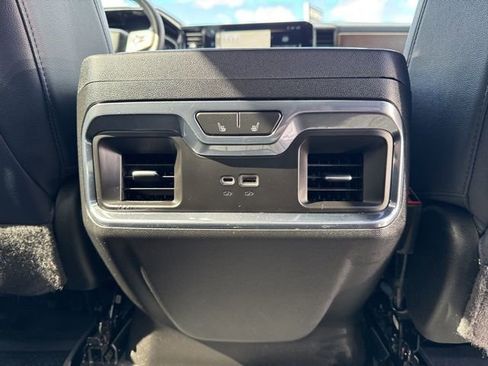Used 2023 Chevrolet Silverado 1500 High Country AWD/4WD image 14