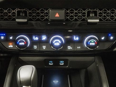 Used 2025 Honda Accord Touring image 32