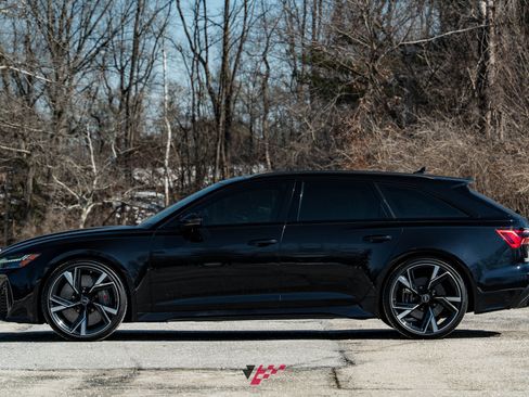 Used 2021 Audi RS 6 w/ Carbon Optic Package image 14