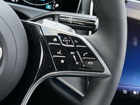 New 2026 Mercedes-Benz E 350 4MATIC Sedan image 30