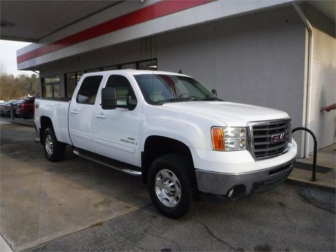 Used 2008 GMC Sierra 2500 SLT w/ Z71 Off-Road Package image 1
