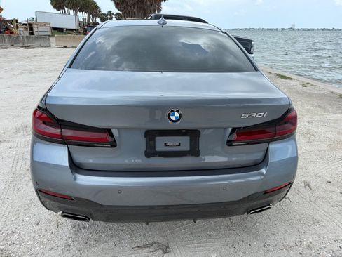 Used 2021 BMW 530i w/ M Sport Package RWD image 10