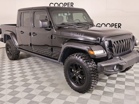 Used 2023 Jeep Gladiator Willys image 1
