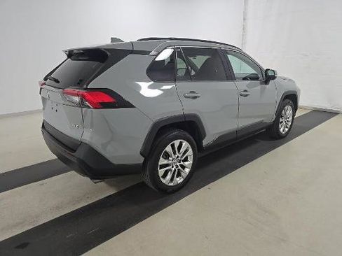 Used 2021 Toyota RAV4 XLE Premium FWD image 2