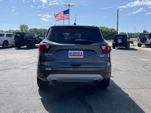 Used 2019 Ford Escape Titanium FWD image 6
