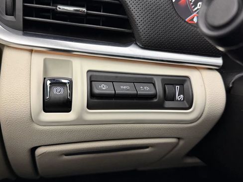 Used 2014 Cadillac XTS Platinum AWD/4WD image 14