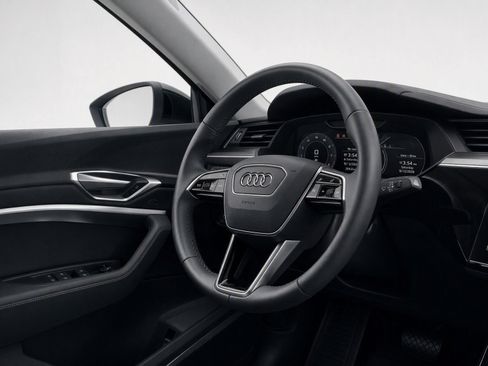 Used 2022 Audi e-tron Prestige AWD/4WD image 21