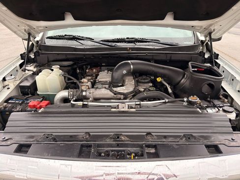 Used 2016 Nissan Titan SL image 32