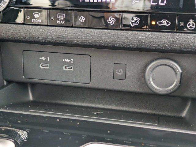 New 2026 Mitsubishi Outlander LE FWD image 30