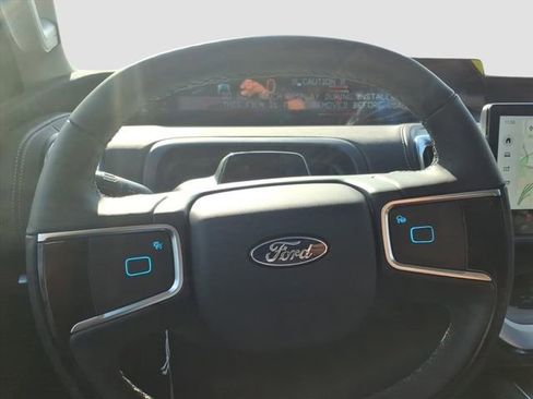 New 2025 Ford Expedition Platinum image 19