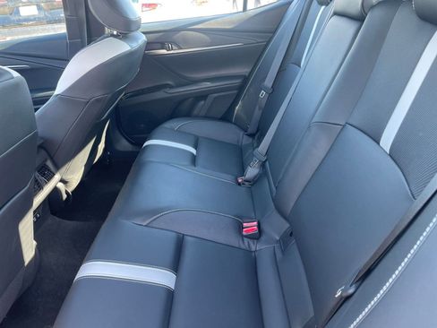 Used 2025 Toyota Camry SE image 25