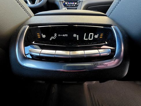 Used 2025 Cadillac XT6 Premium Luxury w/ LPO, Floor Liner Package AWD/4WD image 69