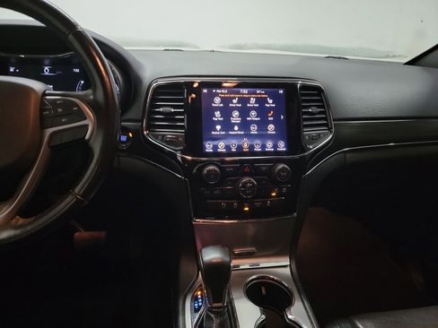Used 2020 Jeep Grand Cherokee Limited w/ Luxury Group II AWD/4WD image 20