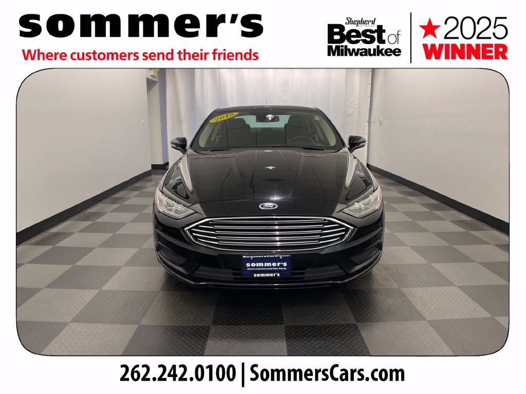 Used 2018 Ford Fusion SE FWD image 2