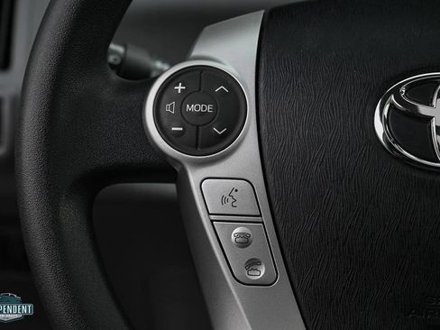 Used 2012 Toyota Prius V Two image 26