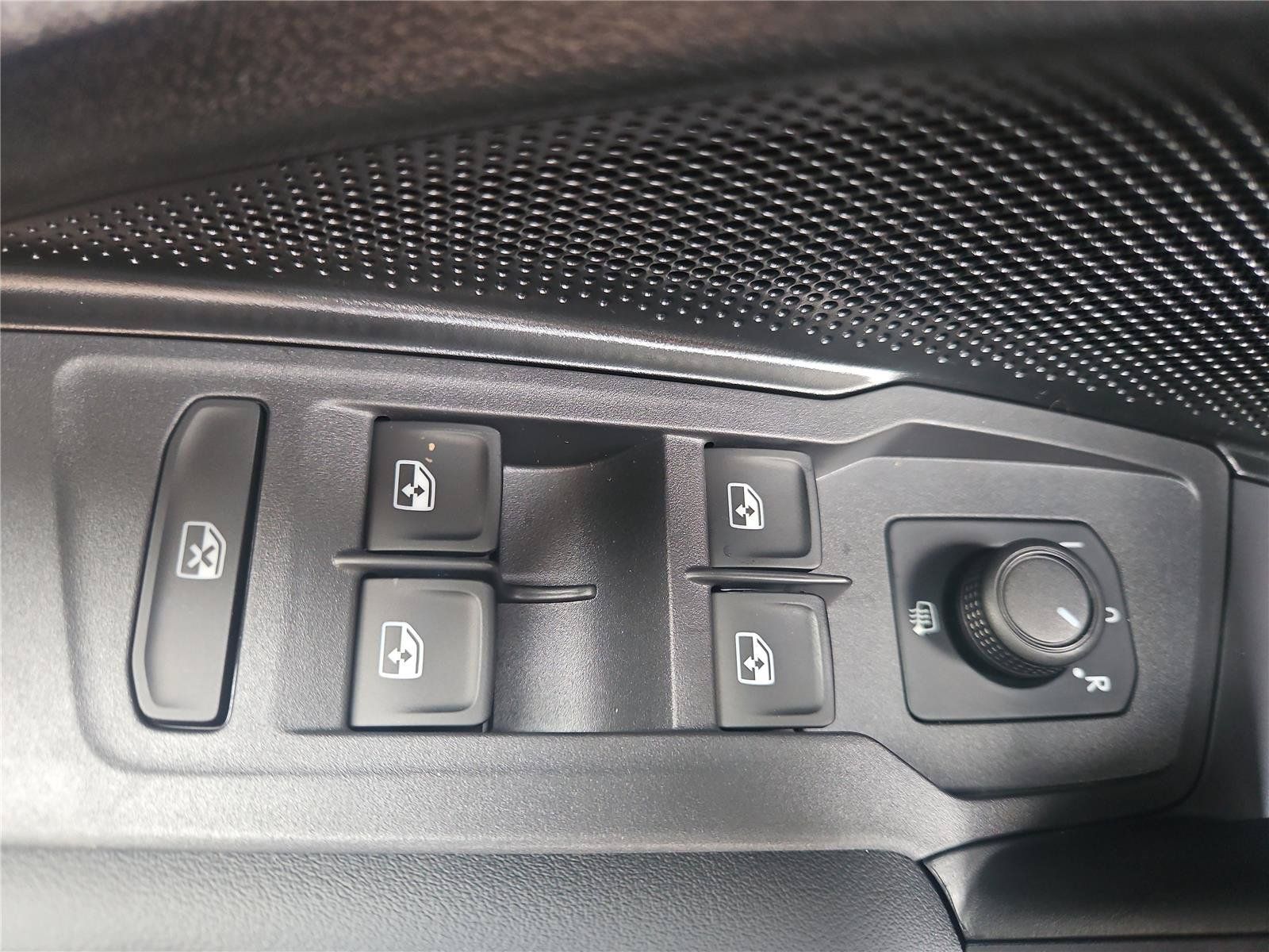 New 2026 Volkswagen Tiguan S AWD/4WD image 13