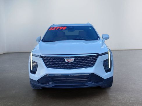 Used 2024 Cadillac XT4 Premium Luxury w/ Technology Package image 8