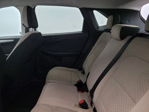 Used 2022 Ford Escape SE FWD image 18