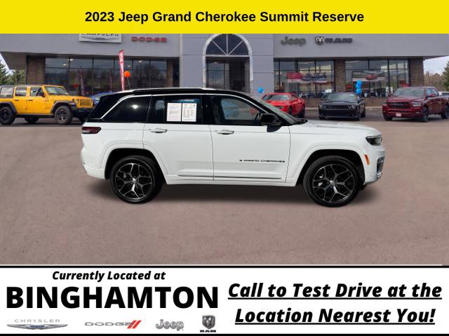 Used 2023 Jeep Grand Cherokee Summit AWD/4WD image 6