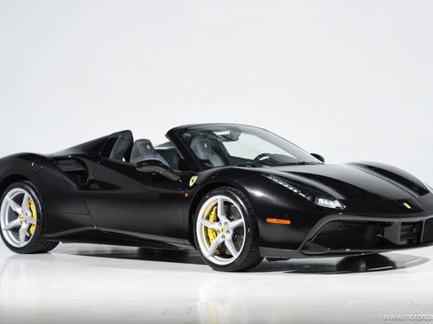 Used 2016 Ferrari 488 Spider RWD image 1