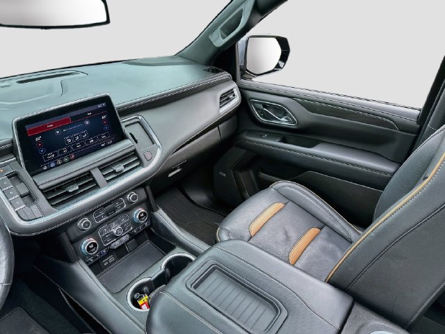 Used 2021 GMC Yukon XL AT4 w/ AT4 Premium Plus Package AWD/4WD image 25