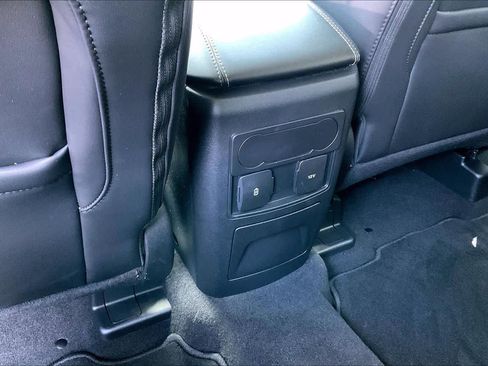 Used 2023 Ford Explorer XLT w/ Equipment Group 202A RWD image 66