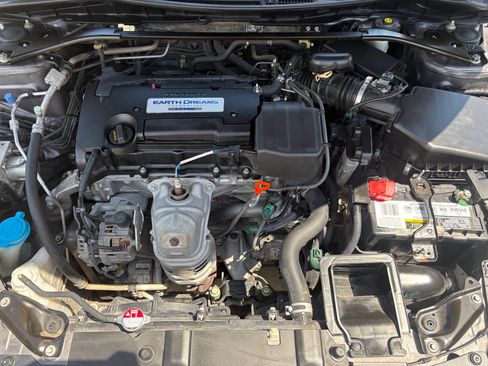 Used 2015 Honda Accord Sport image 27