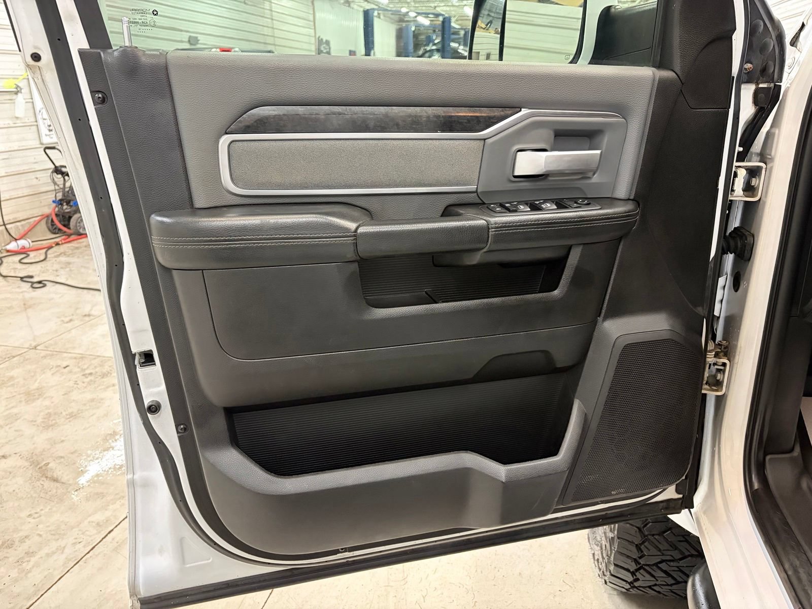 Used 2019 RAM 2500 Big Horn AWD/4WD image 7