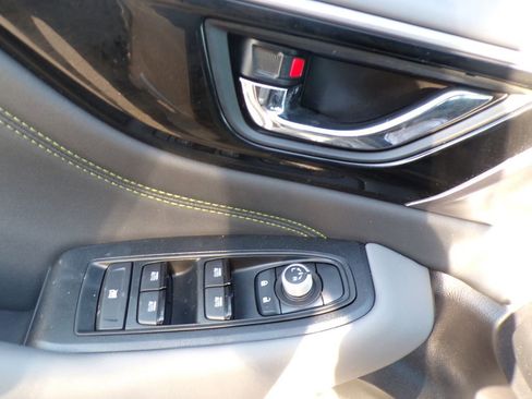 Used 2025 Subaru Outback Onyx Edition AWD/4WD image 16