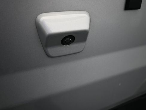 Used 2022 Jeep Gladiator Overland image 40