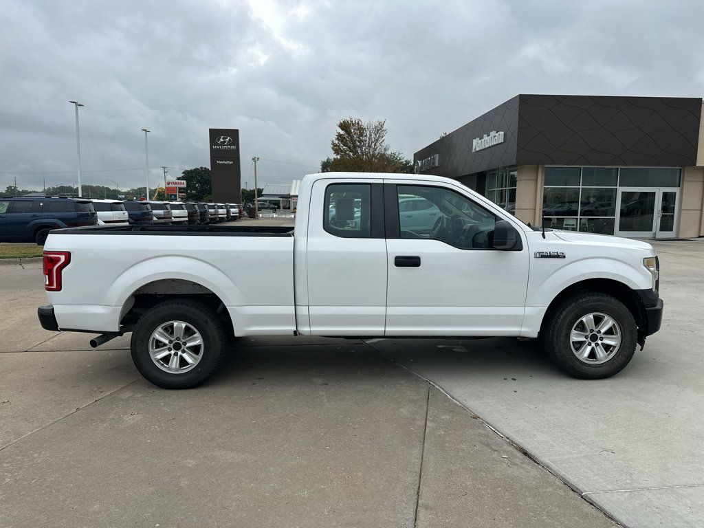 Used 2017 Ford F150 XL w/ Equipment Group 101A Mid AWD/4WD image 13